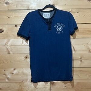 American‎ Eagle Men’s Blue T-shirt Size Small Circa 2015